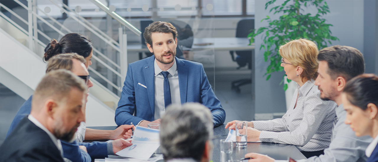 Facilitator Leading Board Discovery Session
